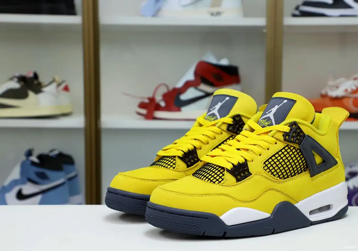 AIR JORDAN 'LIGHTNING' 2021 AIR JORDAN 4 RETRO 0606